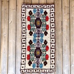 Petit Tapis antigua Lie de vin